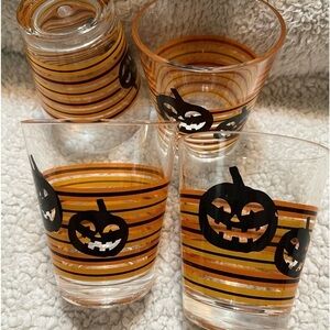****Donated***HALLOWEEN theme drink glasses 4